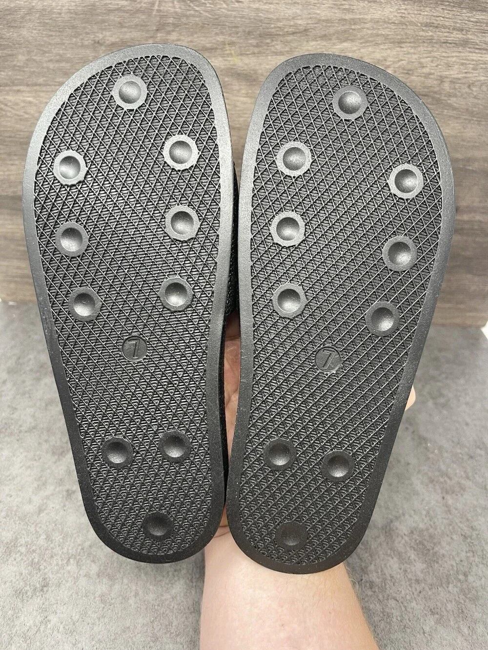 Chinatown Market Smiley Face Slide Sandals Black Yellow Casual Slides Size 7